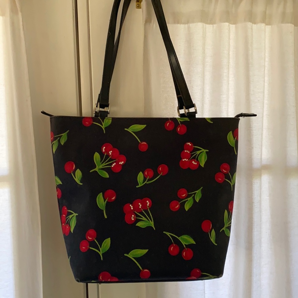 Black and red cherry bag